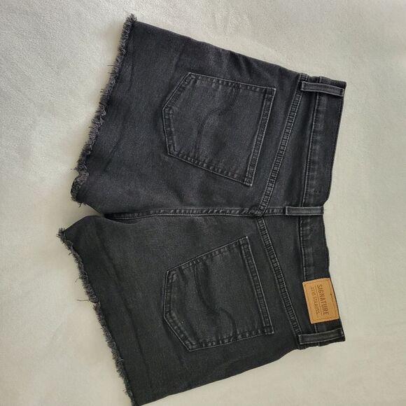 Signature by Levi Size 10 High Rise Shorts - Picture 4 of 5